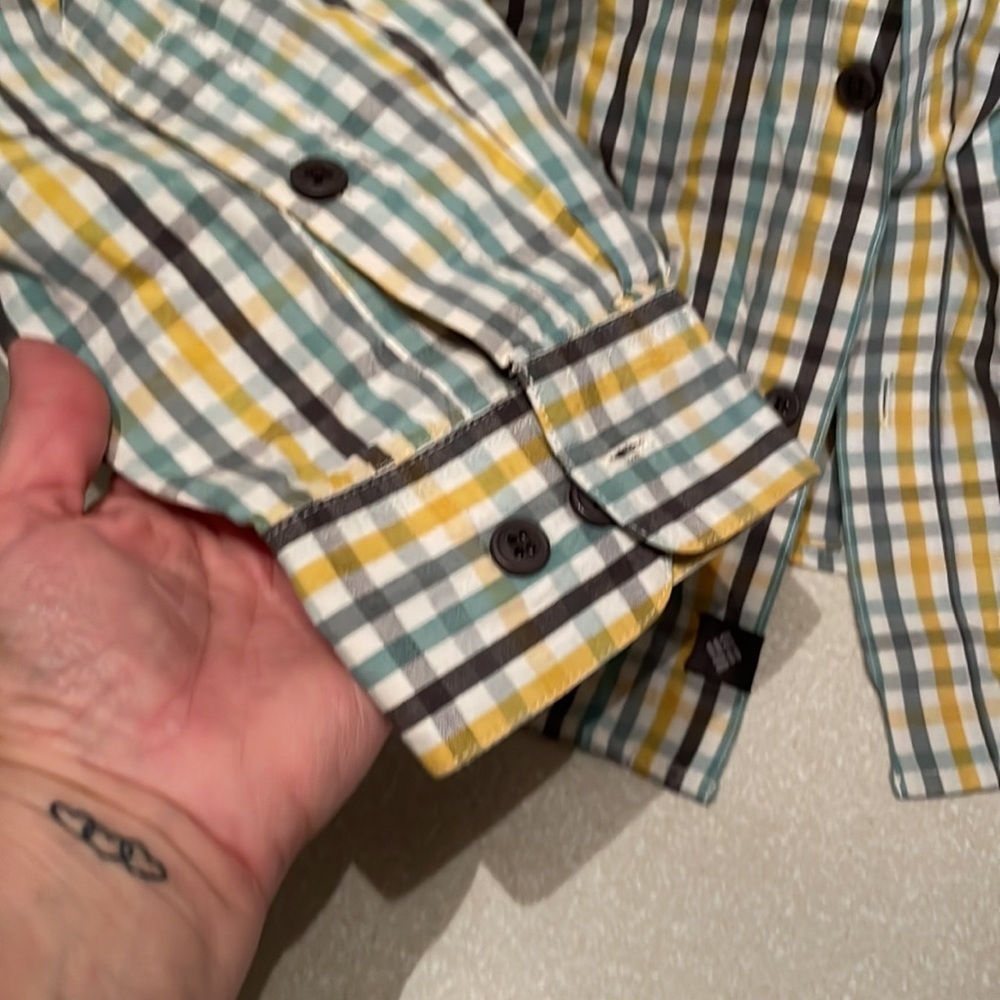 Lg Columbia Sportswear L/S button up YW/gray/WH/ teal dress shirt Gently Used - Picture 4 of 4